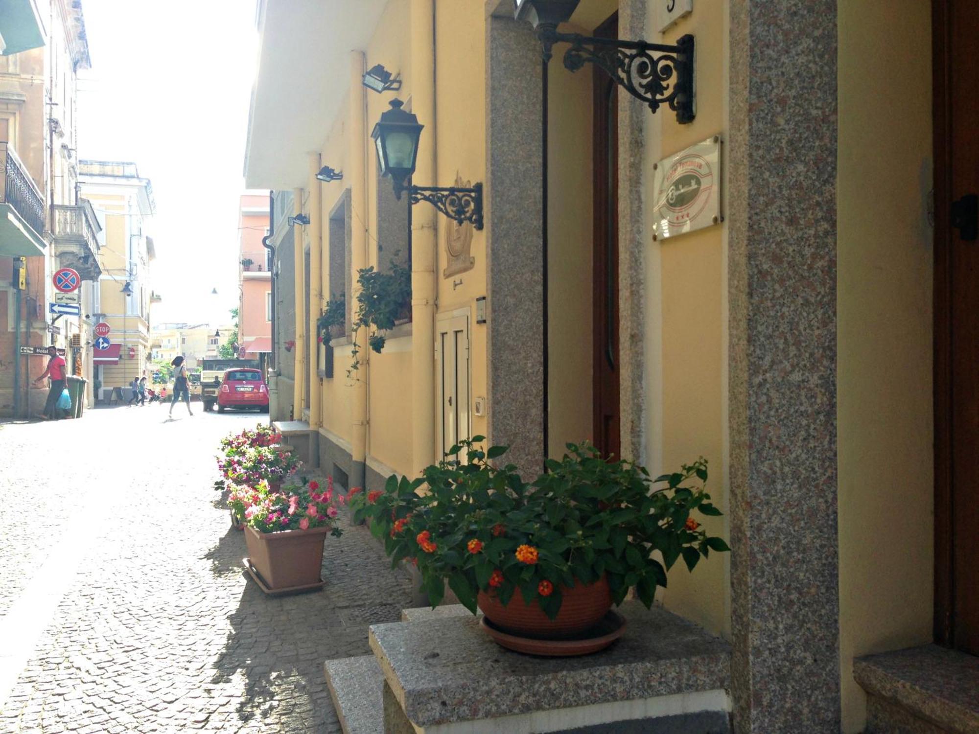 Hotel Terranova Olbia Exterior foto